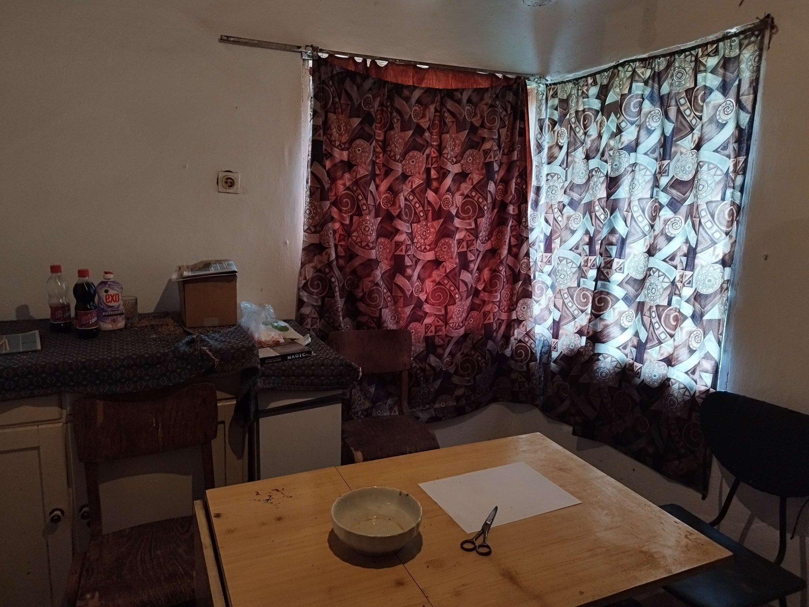 Масивна двуетажна къща с 6 стаи в близост до Болярово.