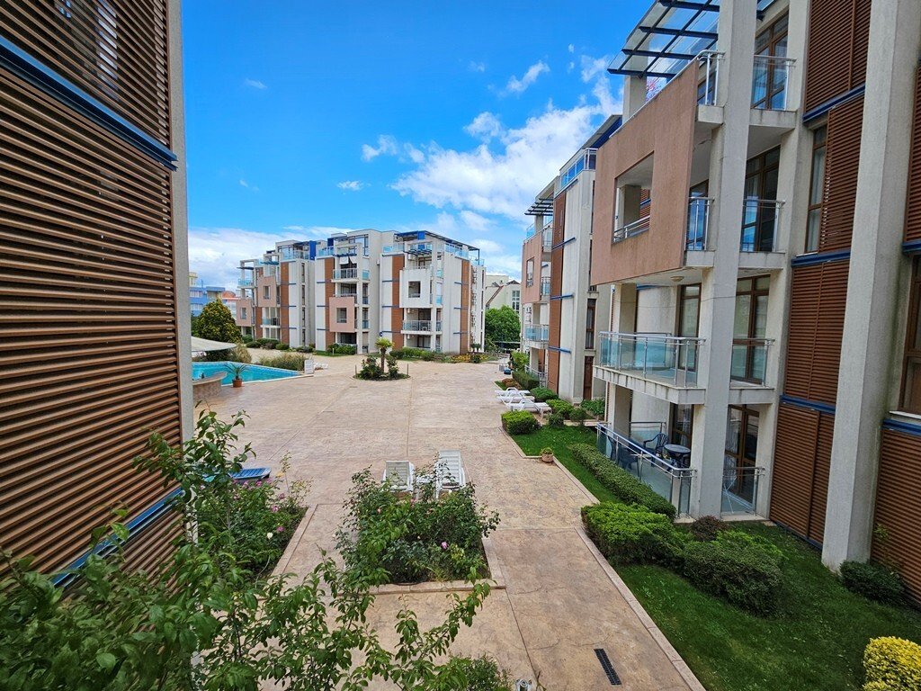 Модерна 3-стайна апартамент в Слънчев бряг, България – комплекс Sun City 1, 2-ри етаж