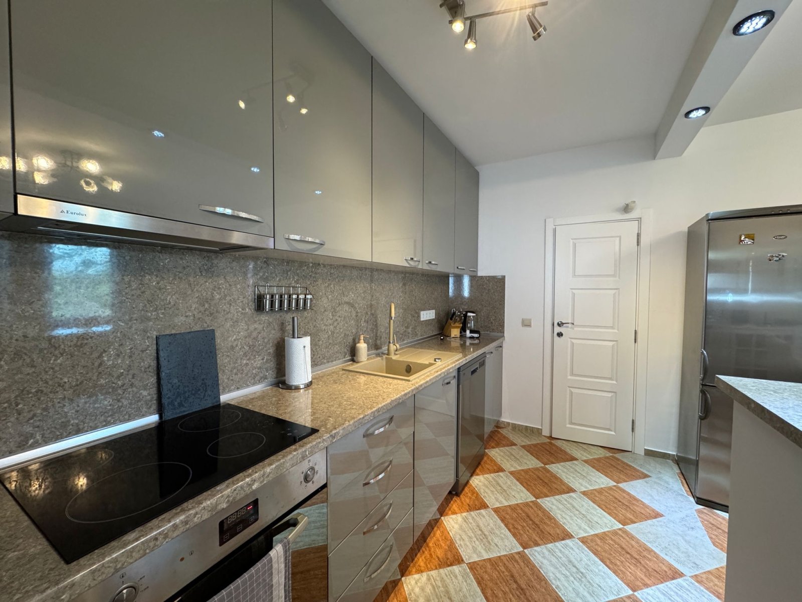 Къща с една семейна в Кошарица, район Бургас, България