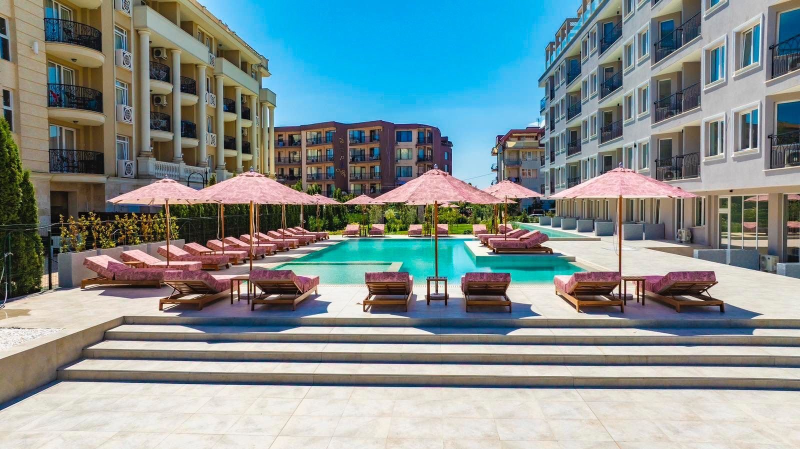 Апартамент в Jadore Secret Garden, Слънчев бряг