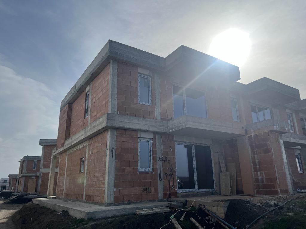 Луксозен дом в комплекса Виктория Парадайз – една мечта сред красиви лозя с панорамна гледка към морето.