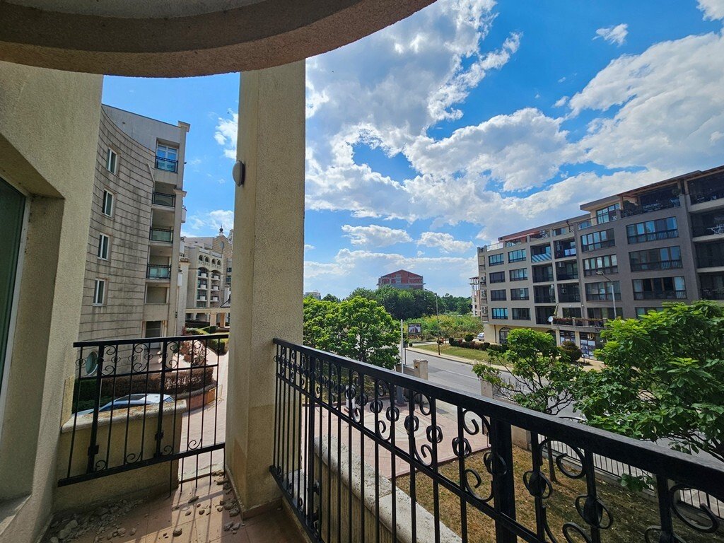 3-стаен апартамент в Sunset Resort, Поморие, България