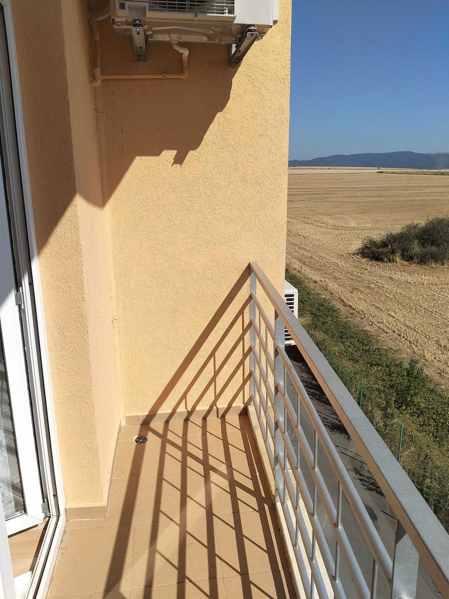 Двустаен апартамент в Sunny Day 5, Танкoво, България