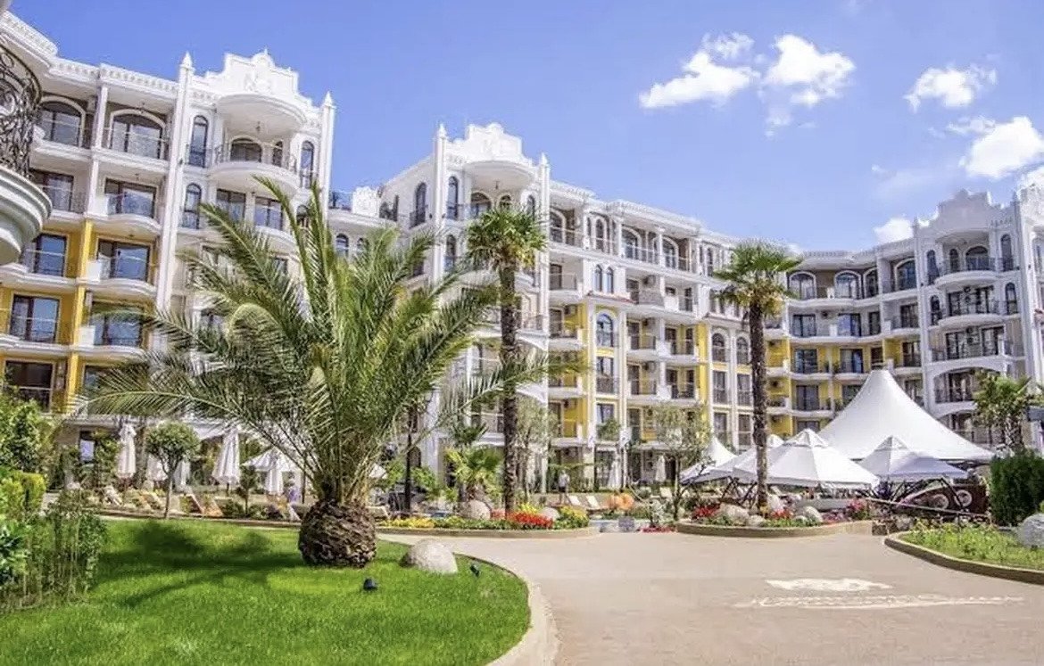 Двустаен апартамент в комплекс „Harmony Monte Carlo“ на Слънчев бряг