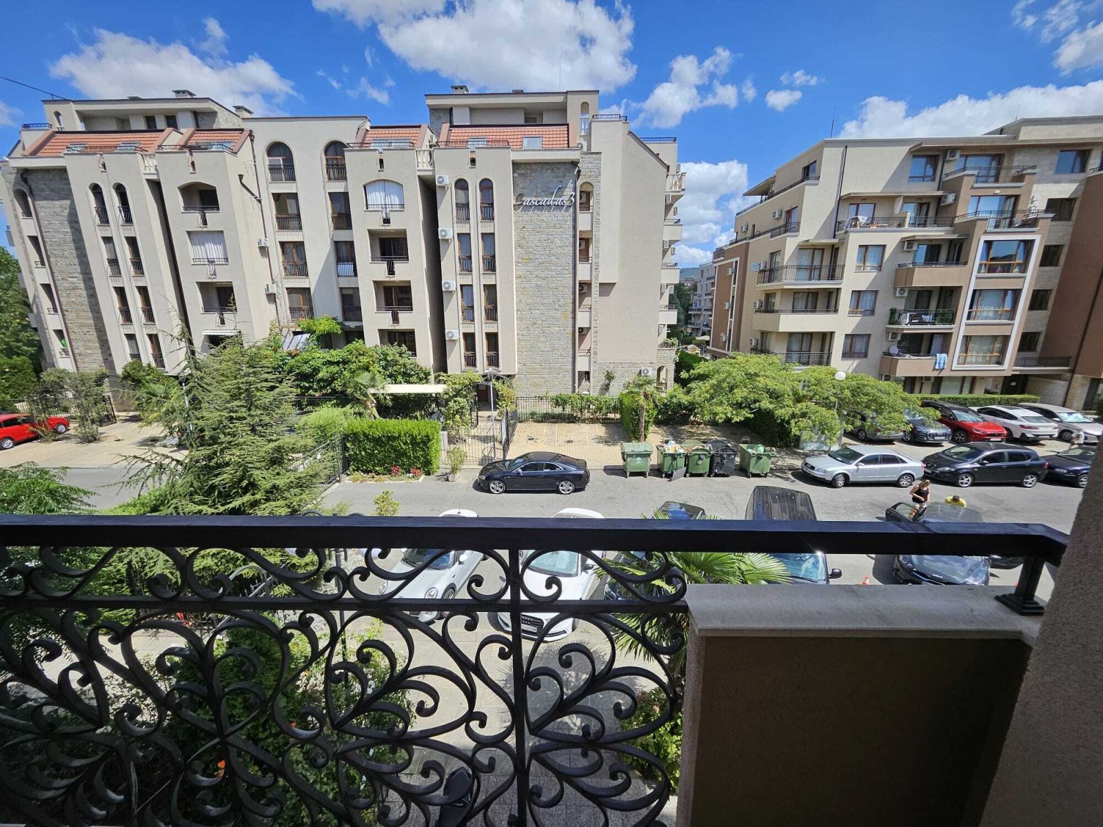 Студио в Дауън Парк Делукс