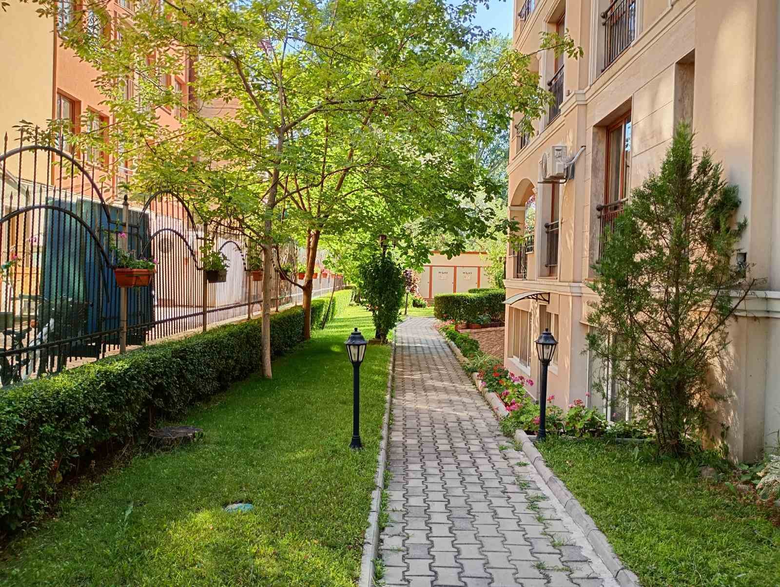 3-стаен апартамент в сезон 3, Златни пясъци, България