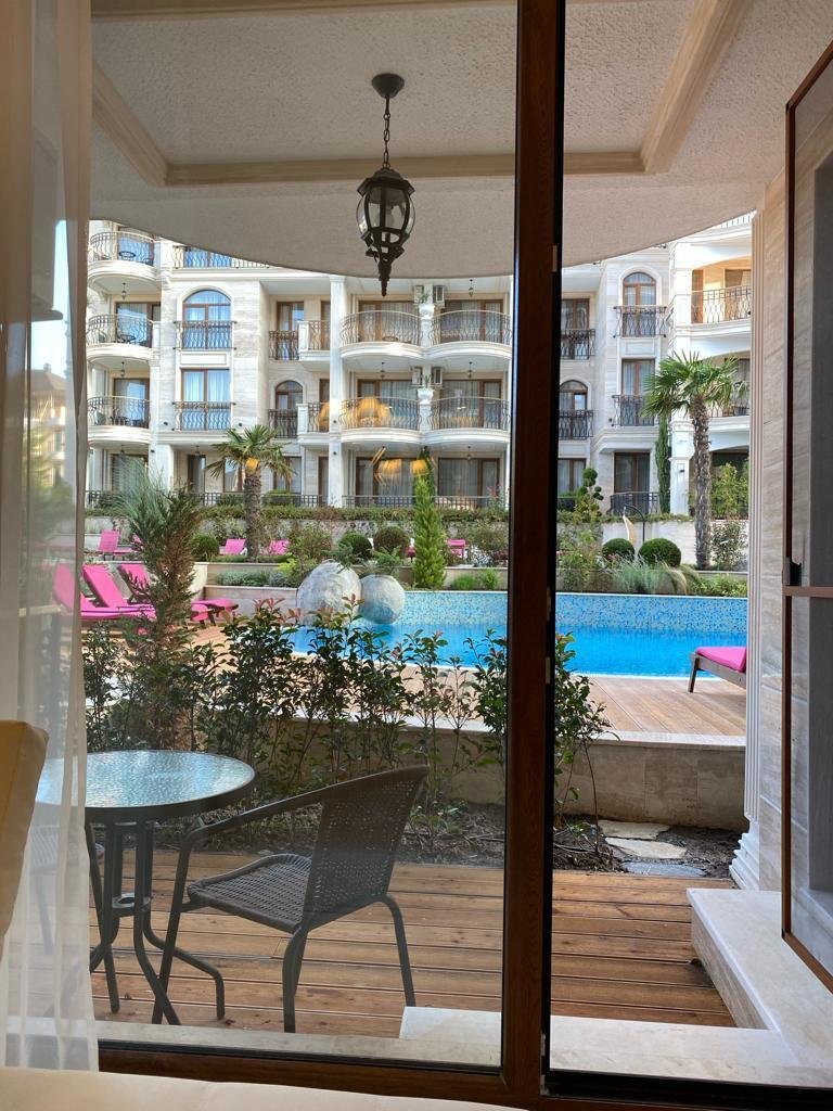 Двустаен апартамент в комплекс Harmony Suites 20 в Свети Влас