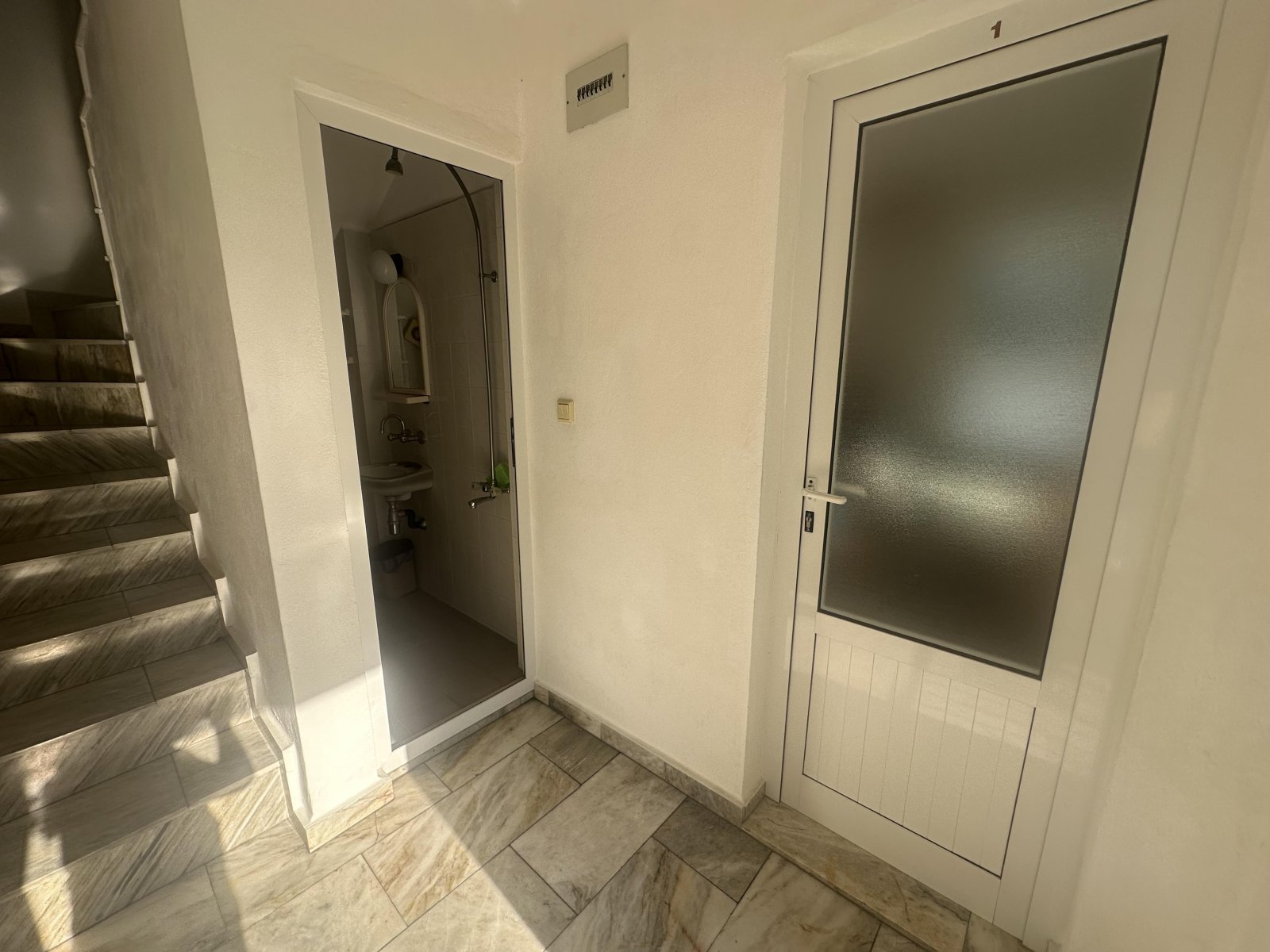 Двуетажна къща в центъра на Несебър