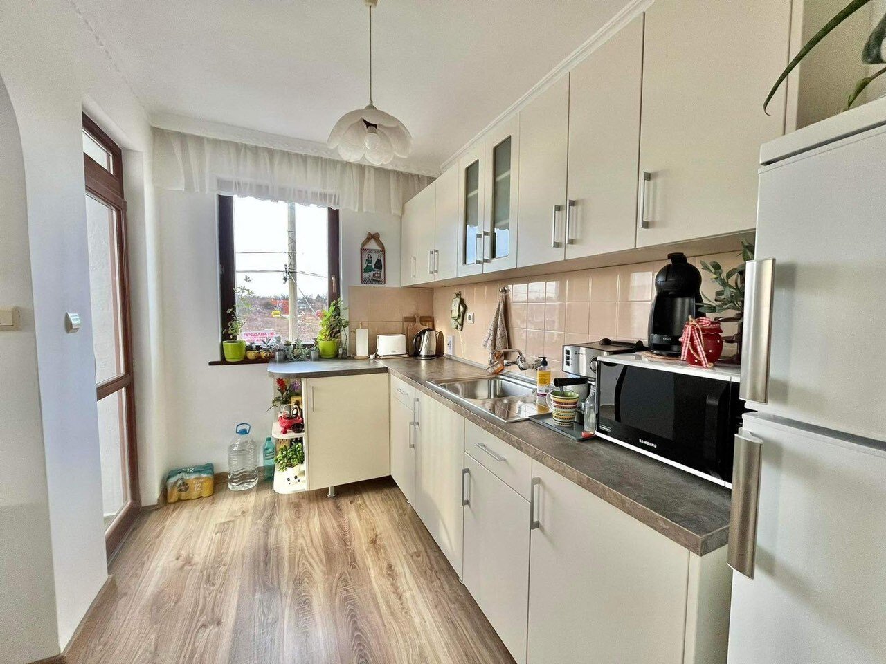 Къща с гледка към морето и градина в Равда, България