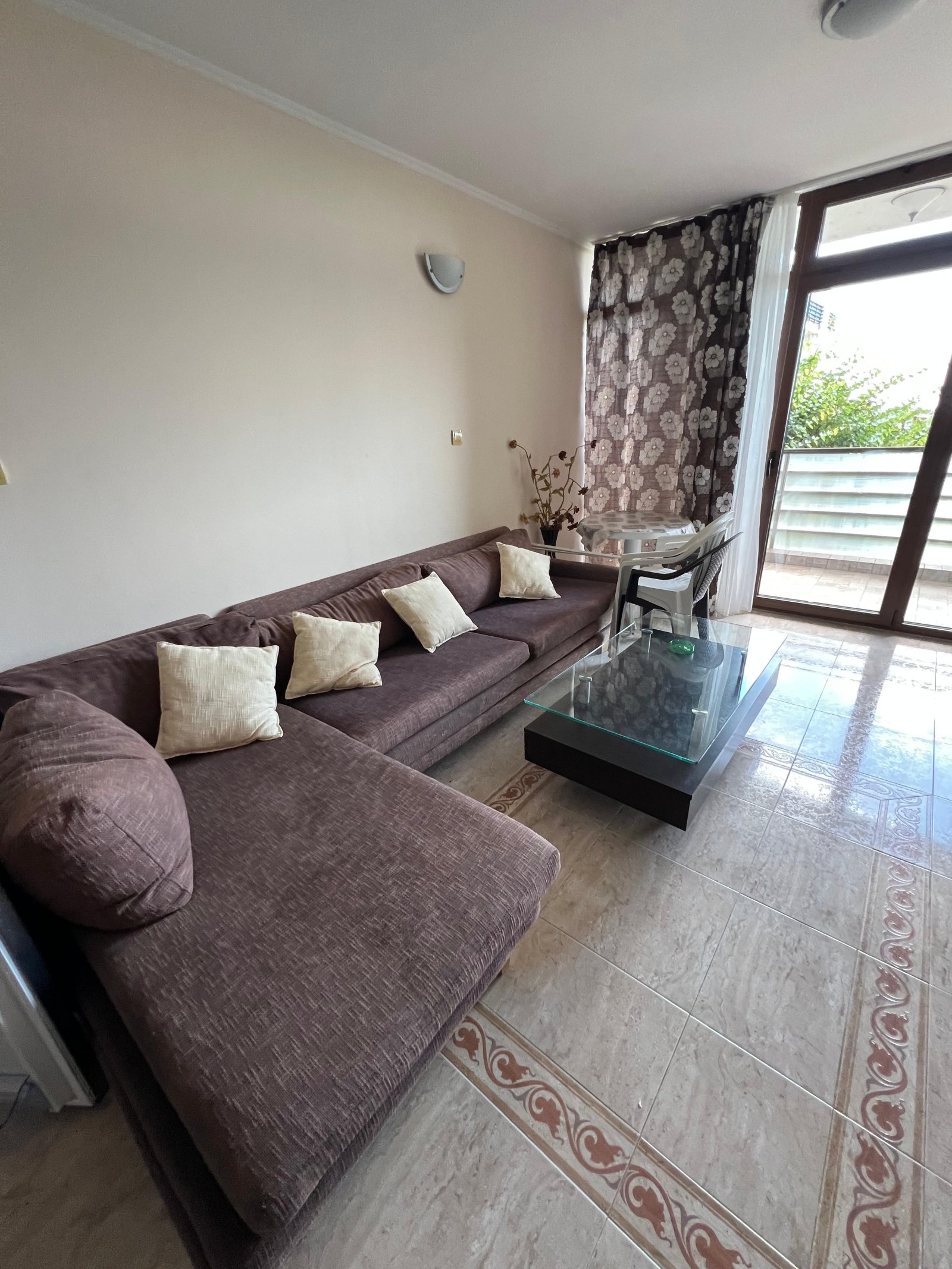 Двустаен апартамент в комплекс Диамант с частична гледка към морето в Свети Влас