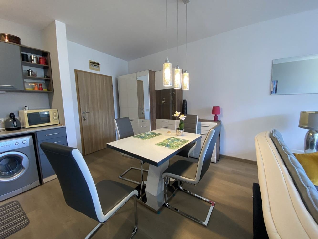 1+1-апартамент в комплекс Винярдс, Каблешково, България