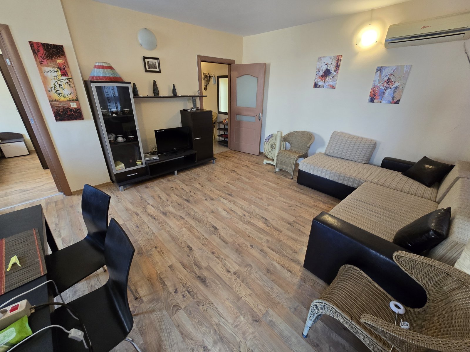 Двустаен апартамент в Елитония 2, Равда, България