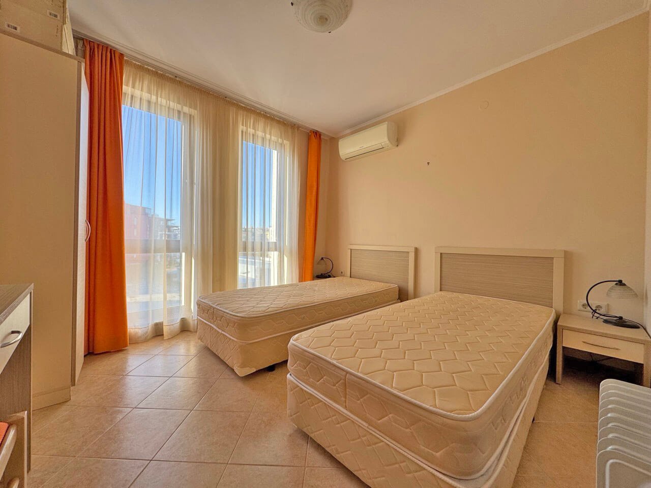 Тристаен апартамент в жилищния комплекс 