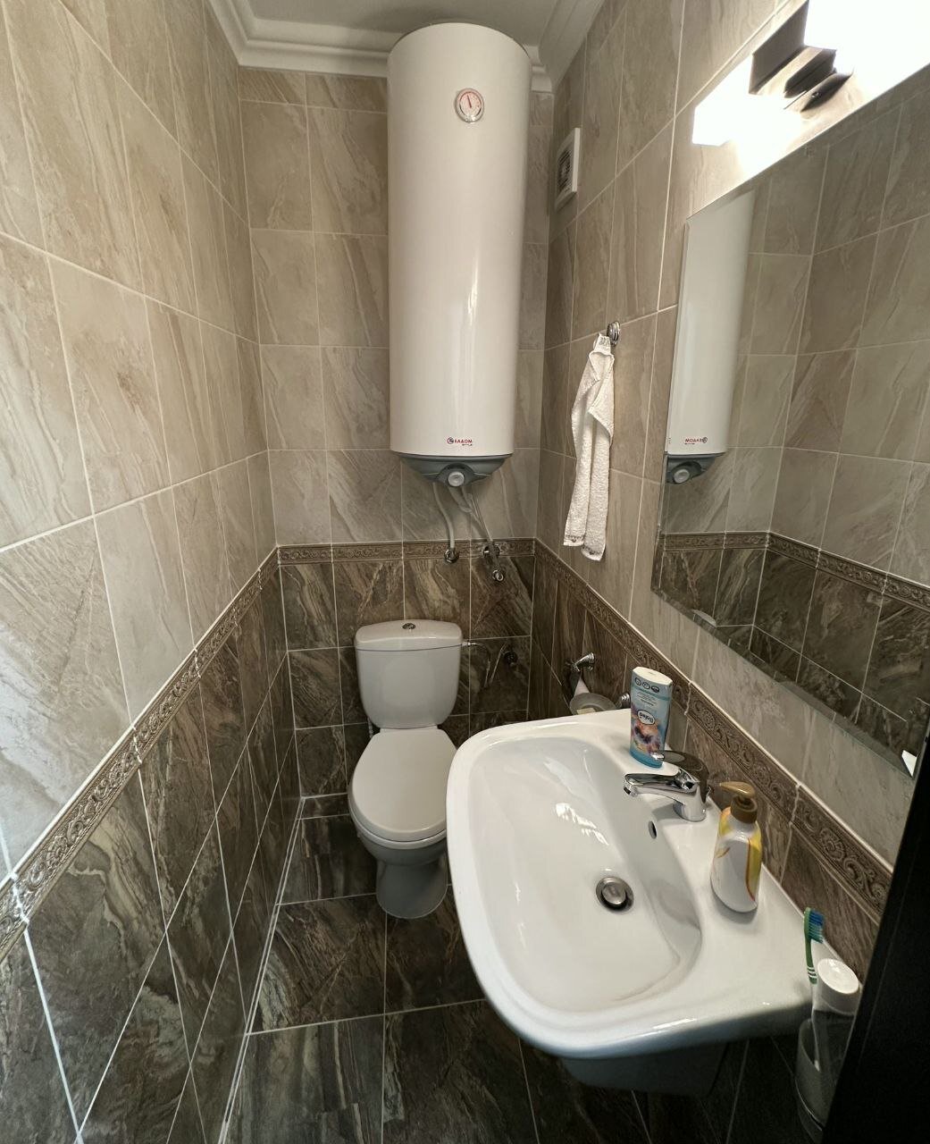 Тристаен апартамент в жилищния комплекс Финикс с гледка към басейна, Свети Влас, България