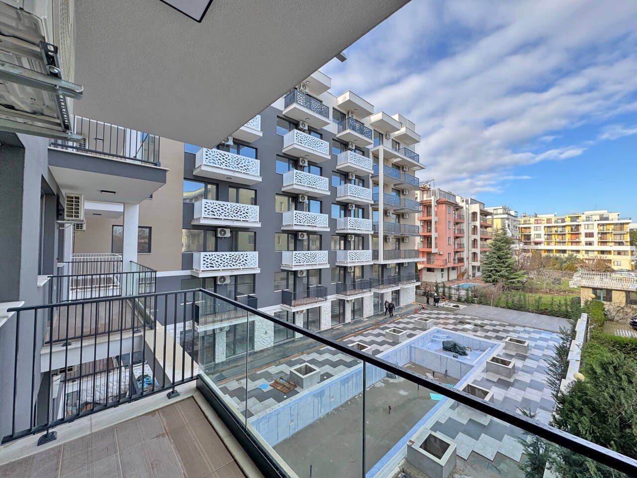 Двустаен апартамент в комплекс Сит Хоумс 8, Слънчев бряг, България