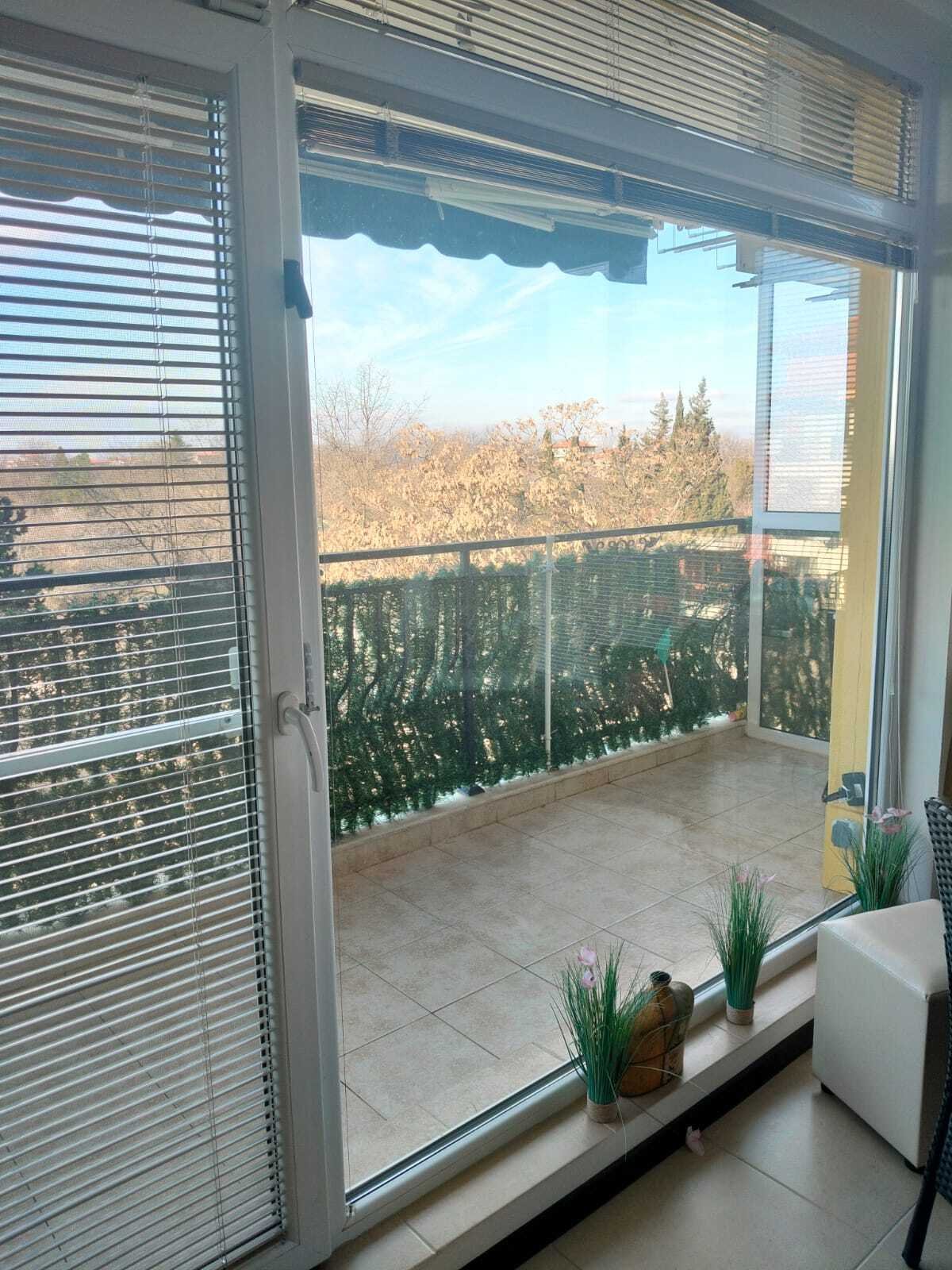 Студио в жилищна сграда, Равда, България