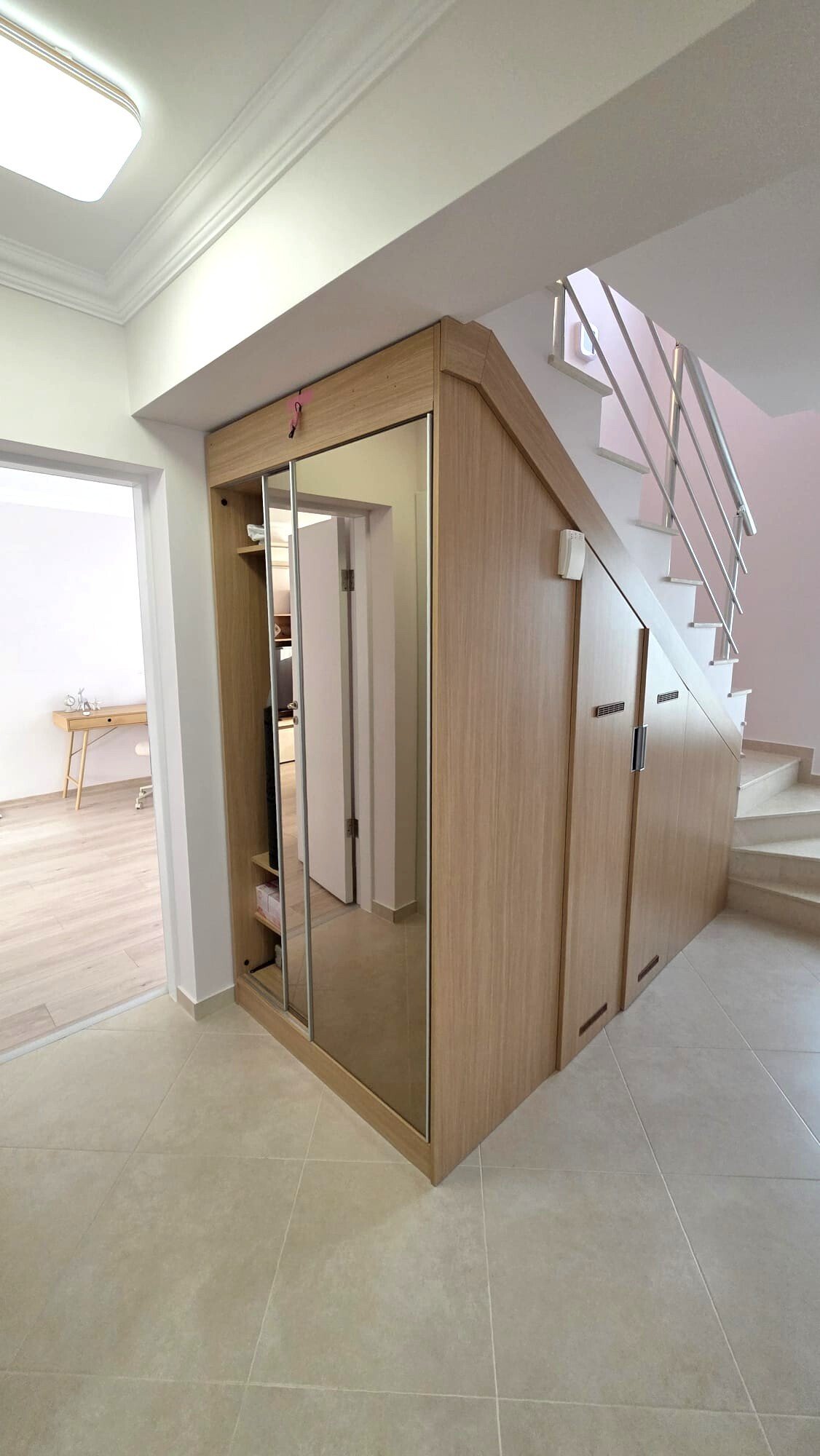 Двуетажна къща с пет стаи в комплекс Виктория Хил, Сарафово, България