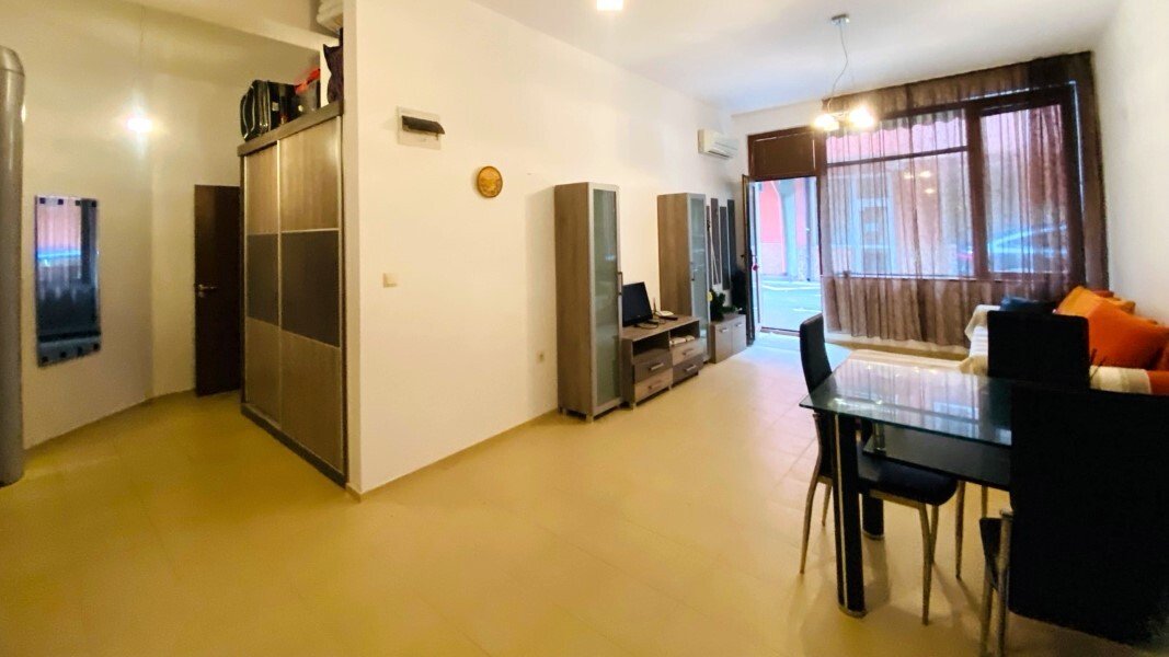 2 Zimmer Wohnung ohne Wartungsgebühr in einem Wohnhaus in Pomorie Bulgarien