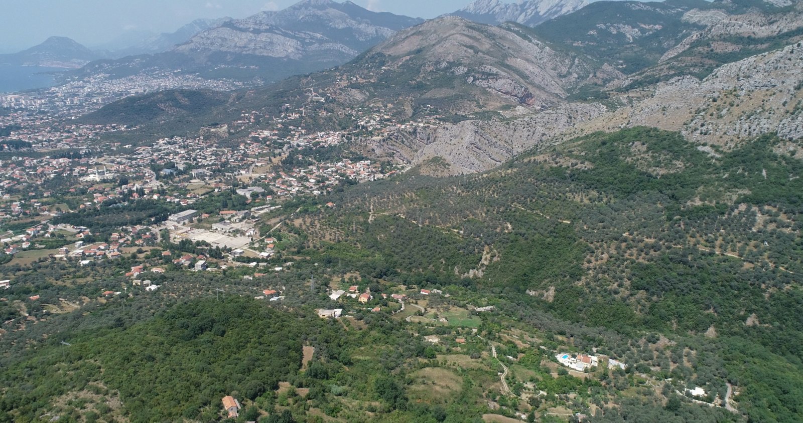 Ein großes Baugrundstück in unmittelbarer Nähe von Bar, Montenegro
