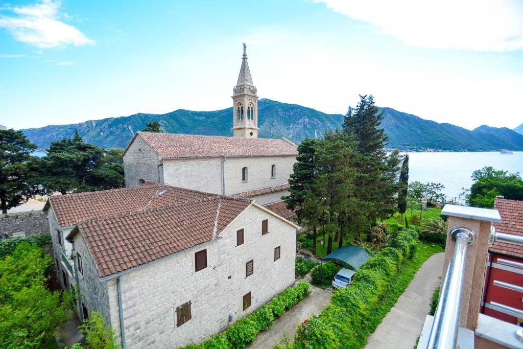 Charmantes Hotel in der malerischen Stadt Kotor, Dobrota, Montenegro