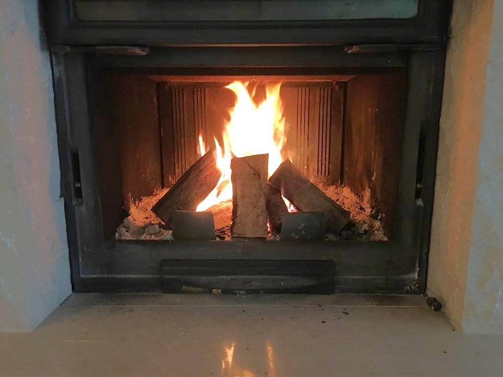 Einzigartige Villa direkt am Meer in Stoliv mit großem Garten, Garage und Panoramablick aufs Meer.