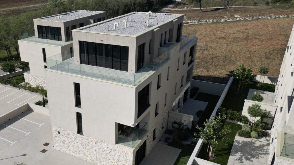 Moderne Ferienwohnung mit Garten, 100 m vom Meer entfernt in einem Top-Ferienort, Umag, Savudrija, Istrien