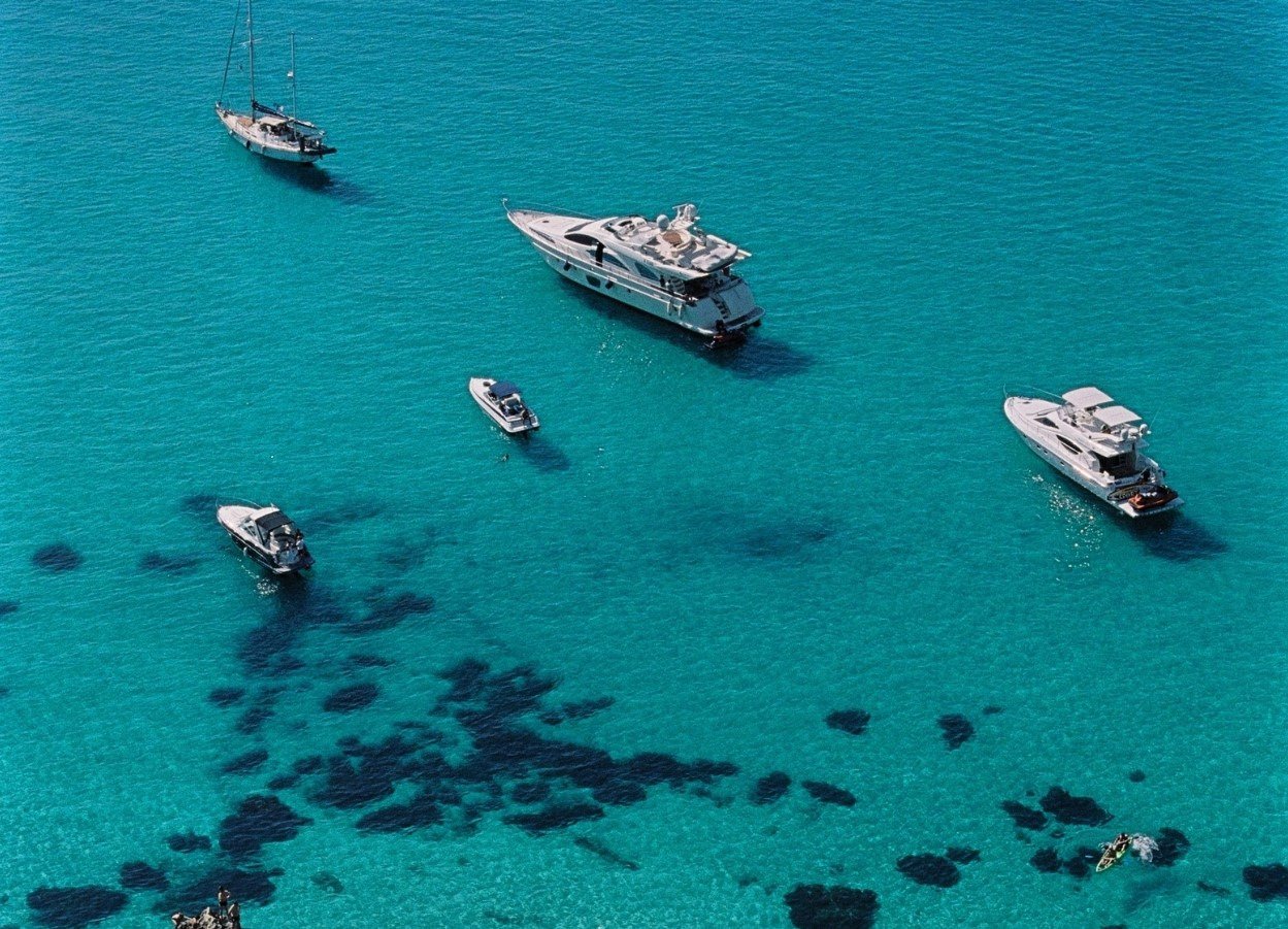 Luxuriöse Villa (4+1 Zimmer) mit großem Grundstück, Pool und Meerblick in der exklusivsten Gegend der Insel