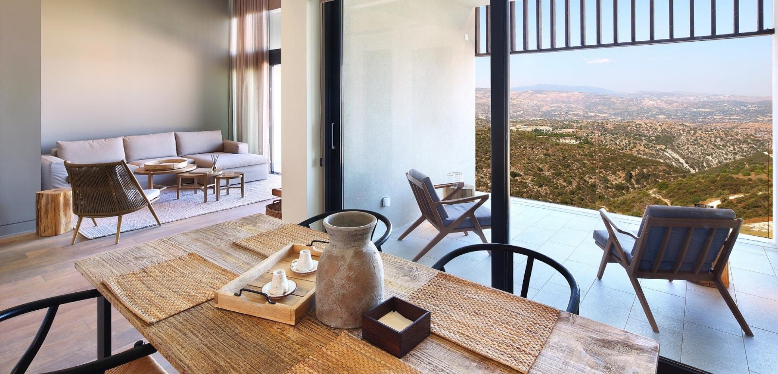 Weltberühmtes Resort mit 3 Zimmern und zwei Badezimmern am Golfplatz in Zypern