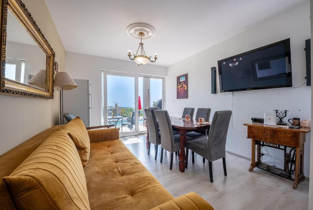 Luxuriöse Villa mit Aussicht und Swimmingpool in Strandnähe in einer natürlichen Oase – Pavićini, Duga Uvala, Istrien