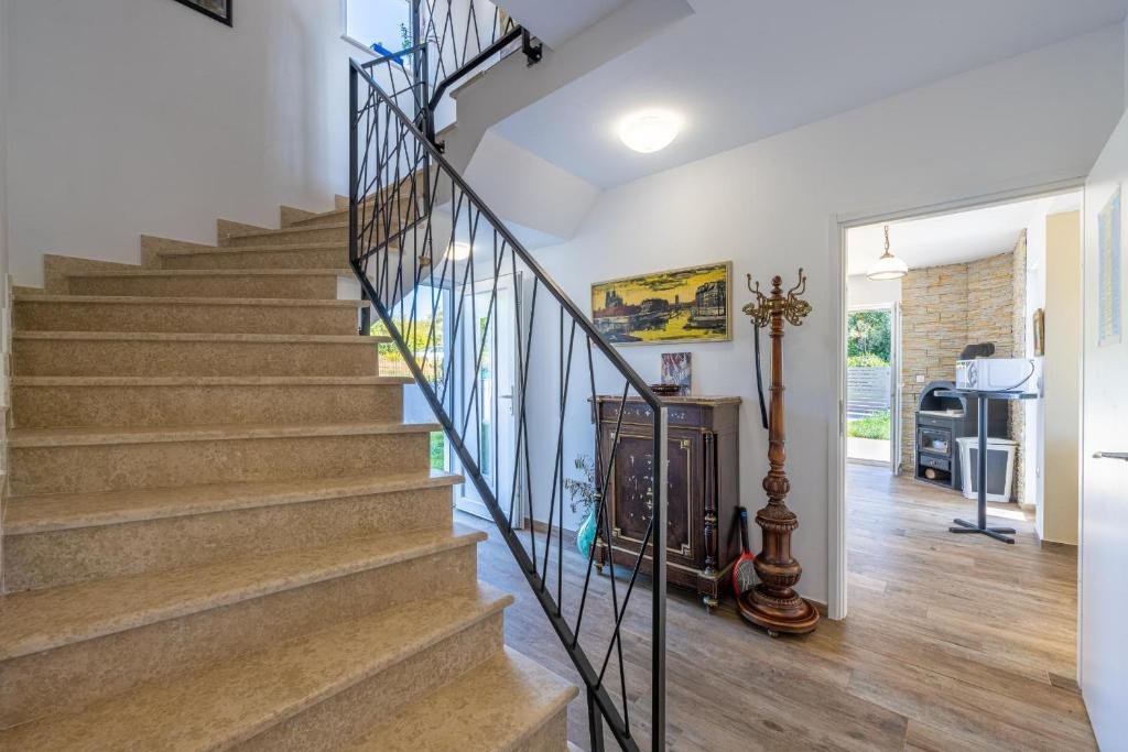 Luxuriöse Villa mit Aussicht und Swimmingpool in Strandnähe in einer natürlichen Oase – Pavićini, Duga Uvala, Istrien