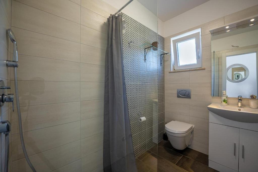 Luxuriöse Villa mit Aussicht und Swimmingpool in Strandnähe in einer natürlichen Oase – Pavićini, Duga Uvala, Istrien