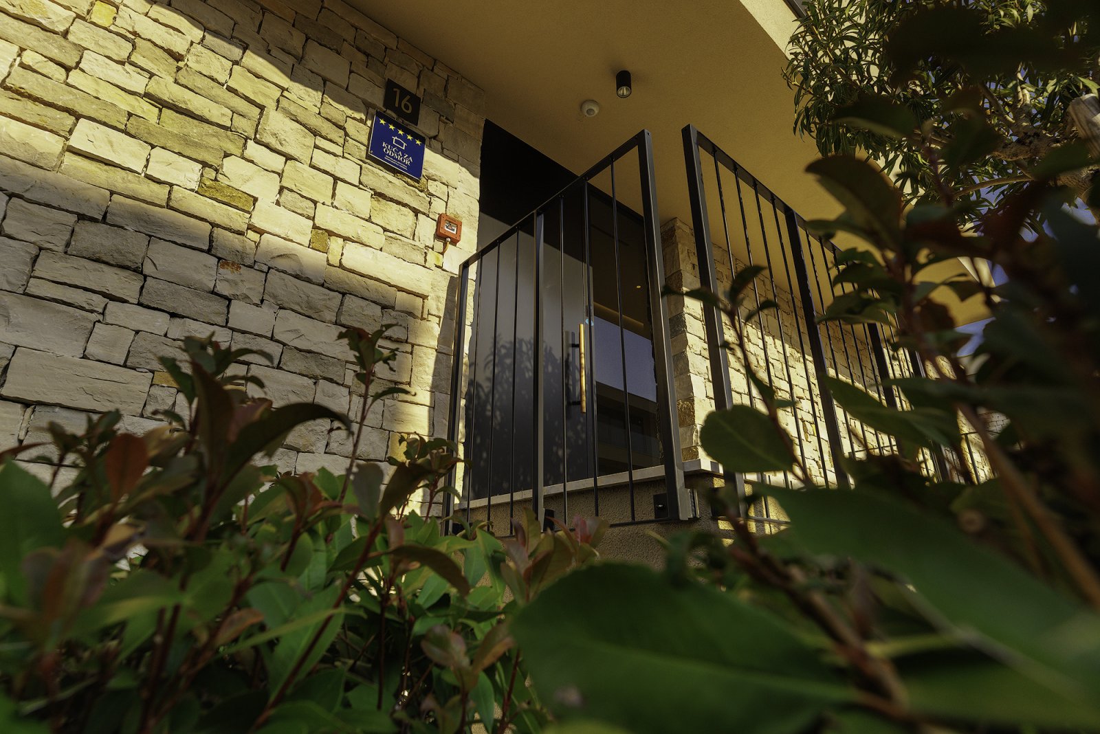 Luxuriöses Haus am Meer in einem renommierten Ferienort in Umag Savudrija – Ihre private Oase in Istrien