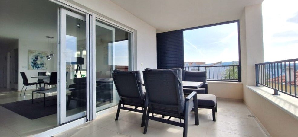Geräumige Wohnung mit atemberaubendem Blick auf die Altstadt und das Meer, Primošten