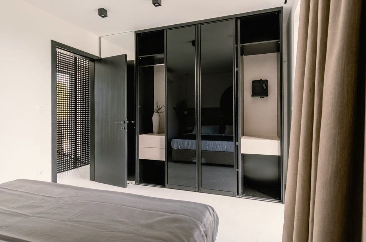 Designvilla mit Pool und Sauna, 350 m vom Meer entfernt, Šibenik