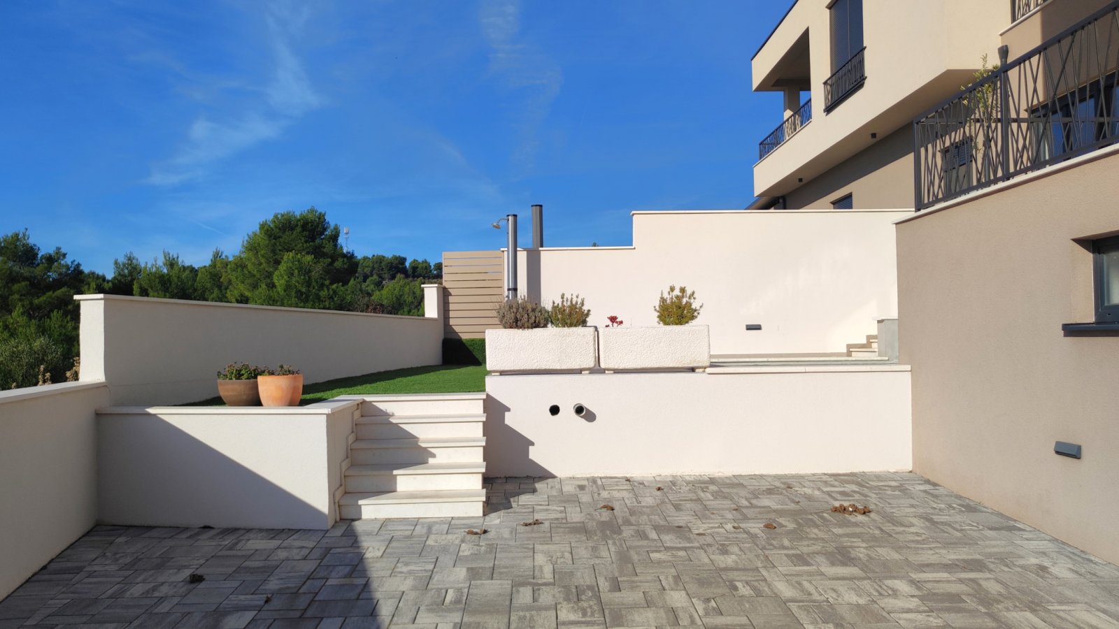 Luxuriöses Doppelhaus mit Swimmingpool und Panoramablick auf das Meer in Vodice