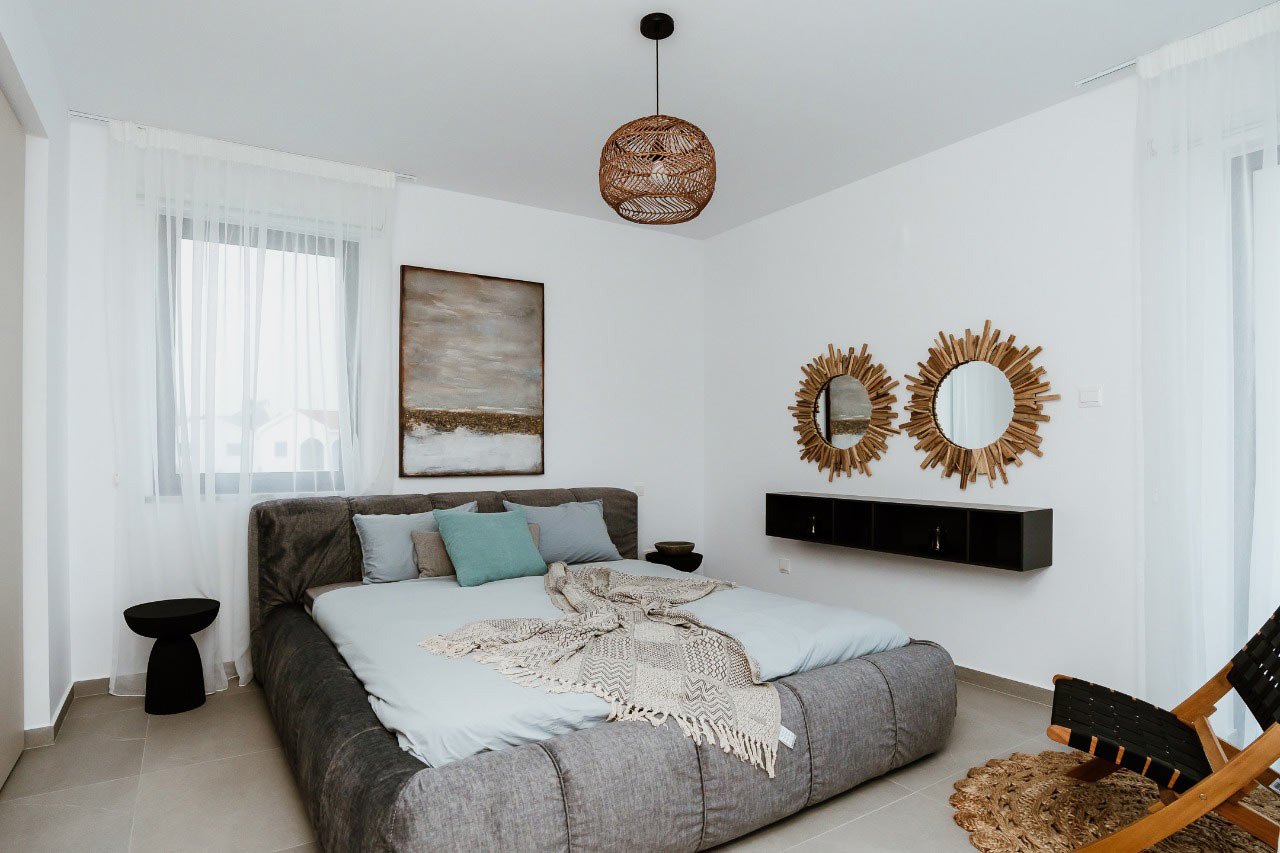 Anlagevilla mit garantierter Rendite, großem Grundstück und Swimmingpool