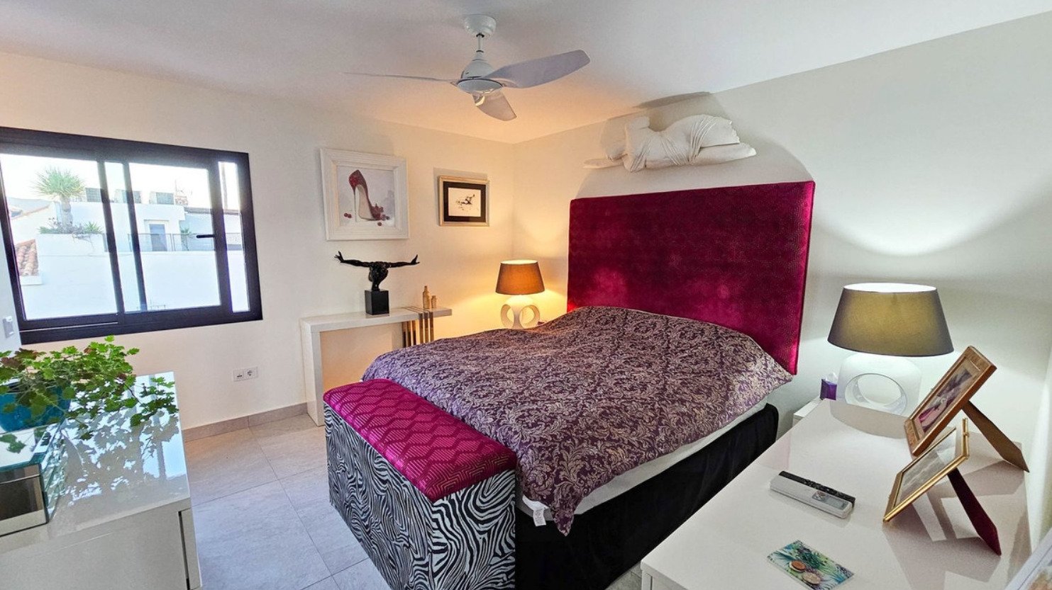 Wunderschönes Haus mit Panoramablick aufs Meer – nur 1 Gehminute vom Strand entfernt, Casares Costa del Sol