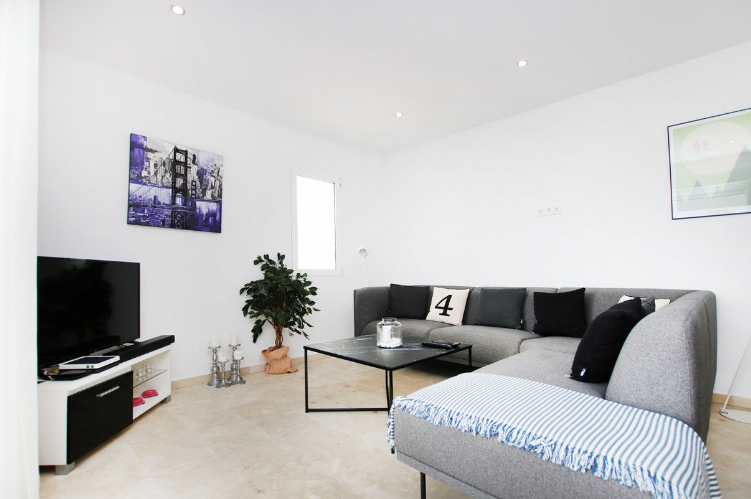 Luxushaus mit atemberaubendem Panoramablick, 30 Meter vom Sandstrand entfernt, Costa del Sol