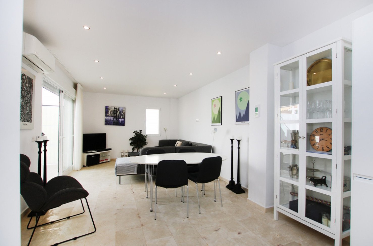 Luxushaus mit atemberaubendem Panoramablick, 30 Meter vom Sandstrand entfernt, Costa del Sol