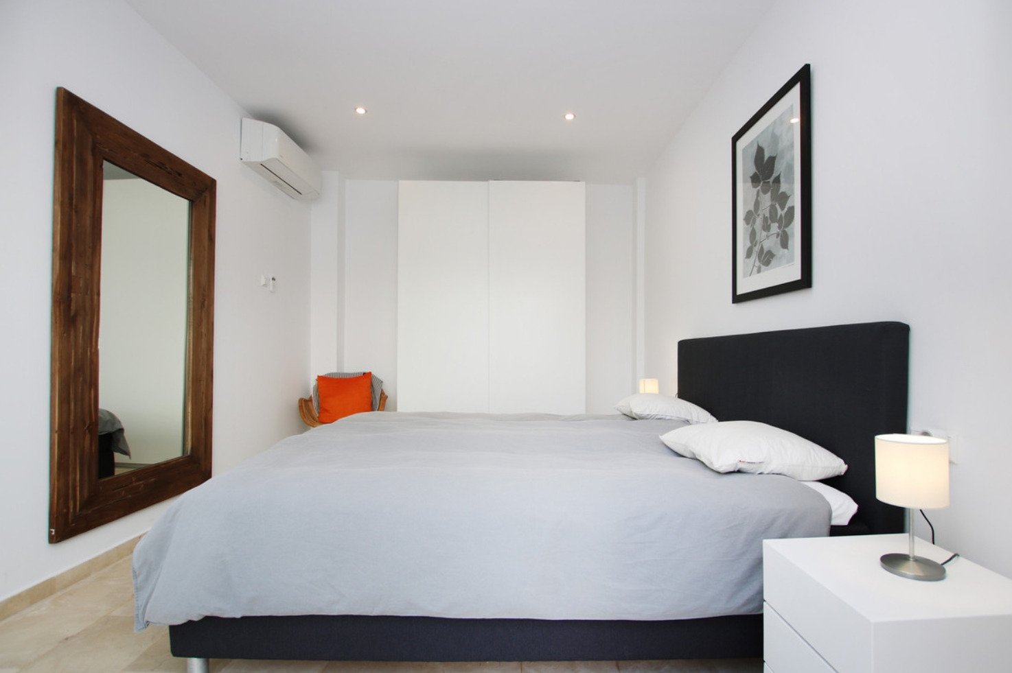 Luxushaus mit atemberaubendem Panoramablick, 30 Meter vom Sandstrand entfernt, Costa del Sol