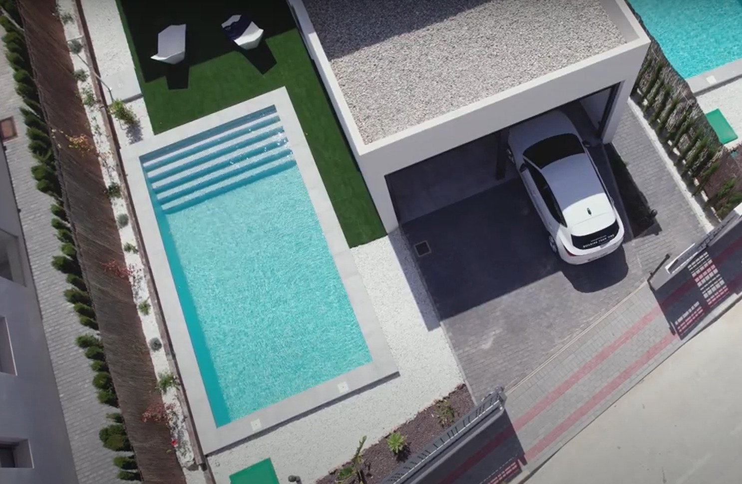 Luxuriöses, neues Haus neben dem Golfplatz La Finca, Alicante