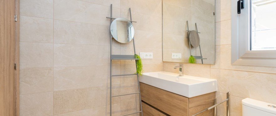 Exklusives Apartment in einer luxuriösen Anlage im Herzen der Costa del Sol, direkt neben einem renommierten Golfplatz