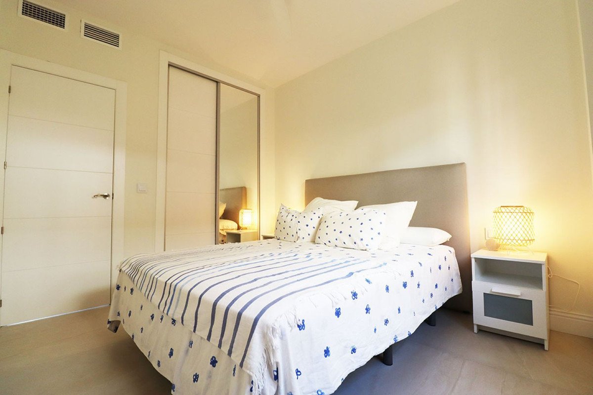 Luxusapartment mit atemberaubendem Meerblick in Cabopino, Marbella