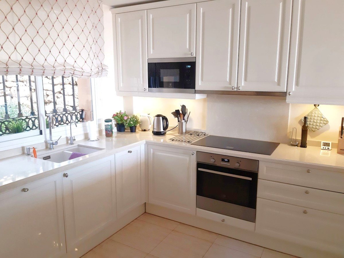 Luxusapartment mit atemberaubendem Meerblick – Golfparadies in Miraflores, Costa del Sol