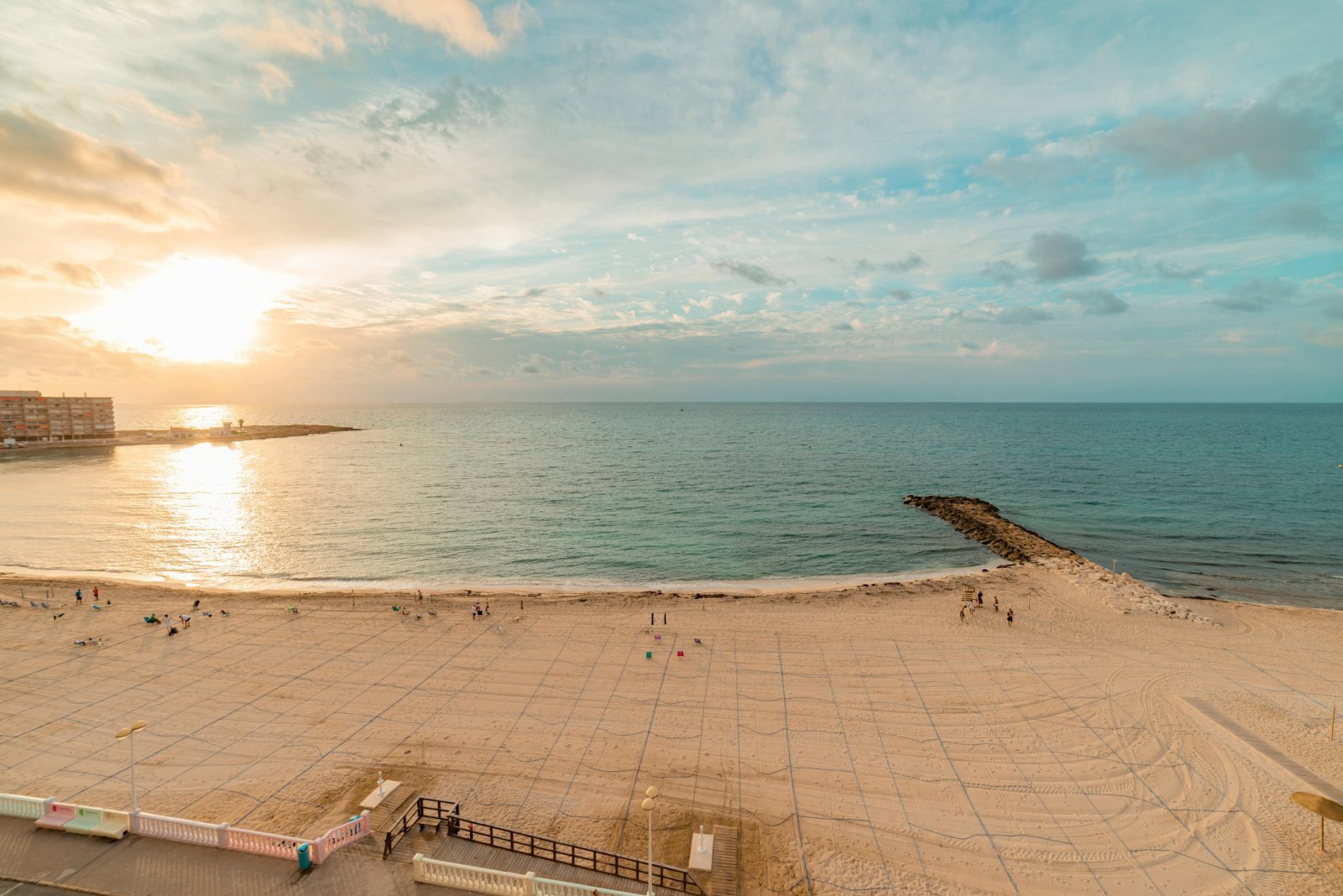 Wunderschöne Villa mit Pool in Torrevieja, in der Nähe des Strandes Eliseos