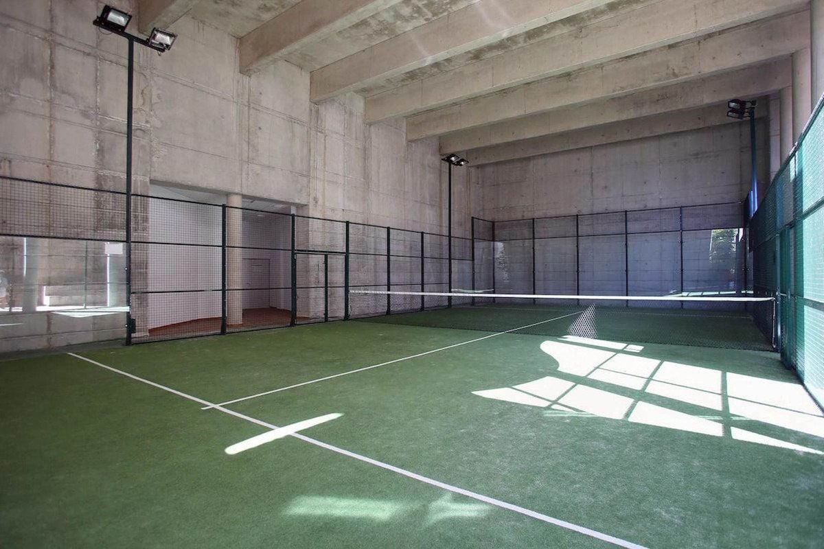 Duplex-Penthouse mit Meerblick und privatem Pool – Bahía de la Plata, Estepona