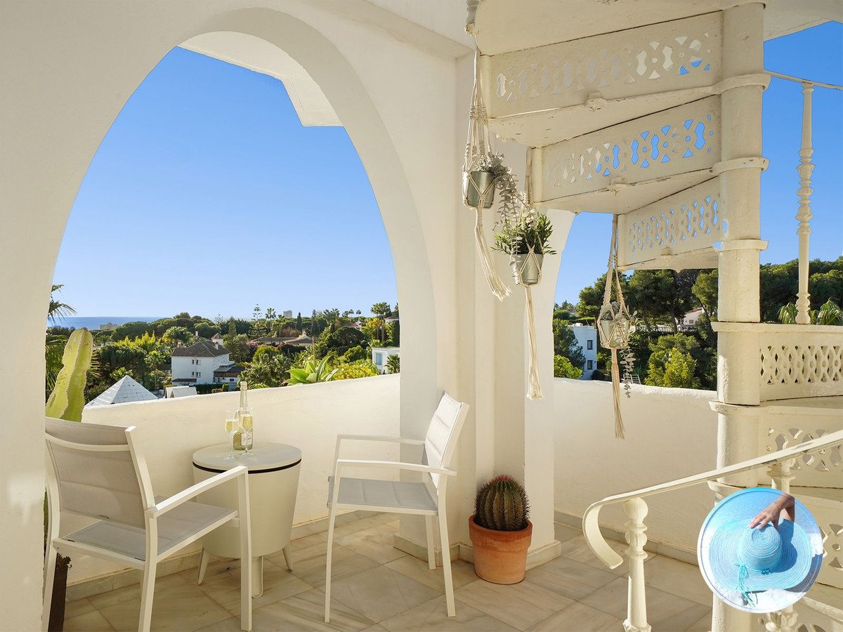 Marbella, Malaga: Luxuriöses zweistöckiges Penthouse mit Meerblick im Herzen von Marbella 