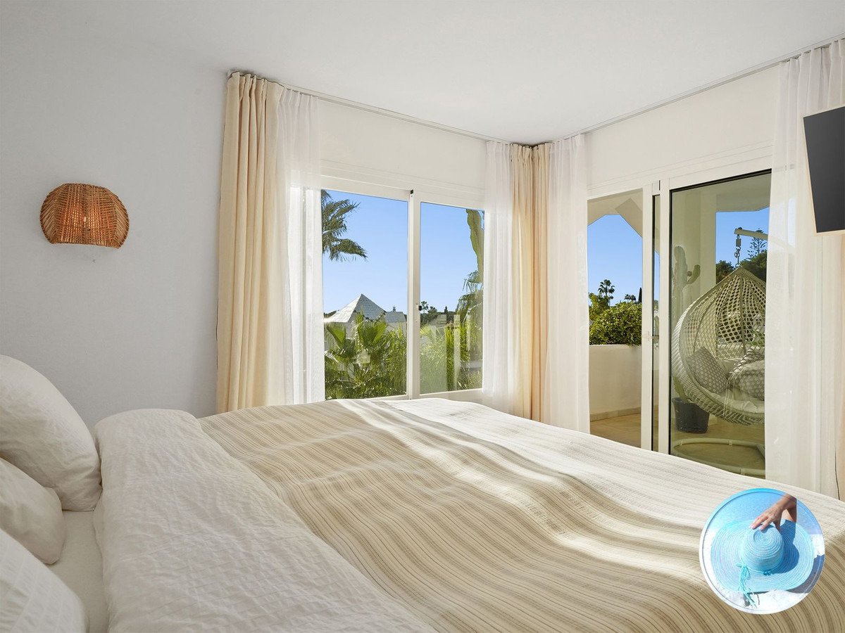 Luxuriöses zweistöckiges Penthouse mit Meerblick im Herzen von Marbella