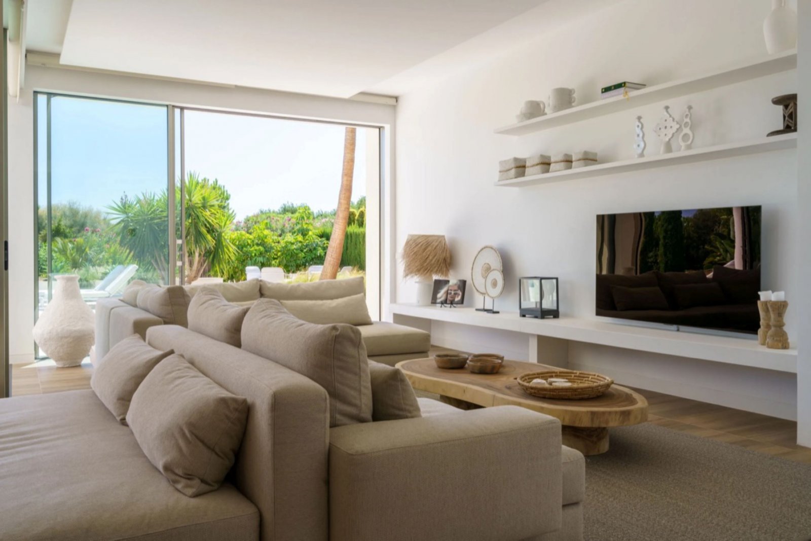 Luxuriöses und zeitloses Haus mit Pool und Garage direkt am Golfplatz – San Miguel de Salinas, Alicante