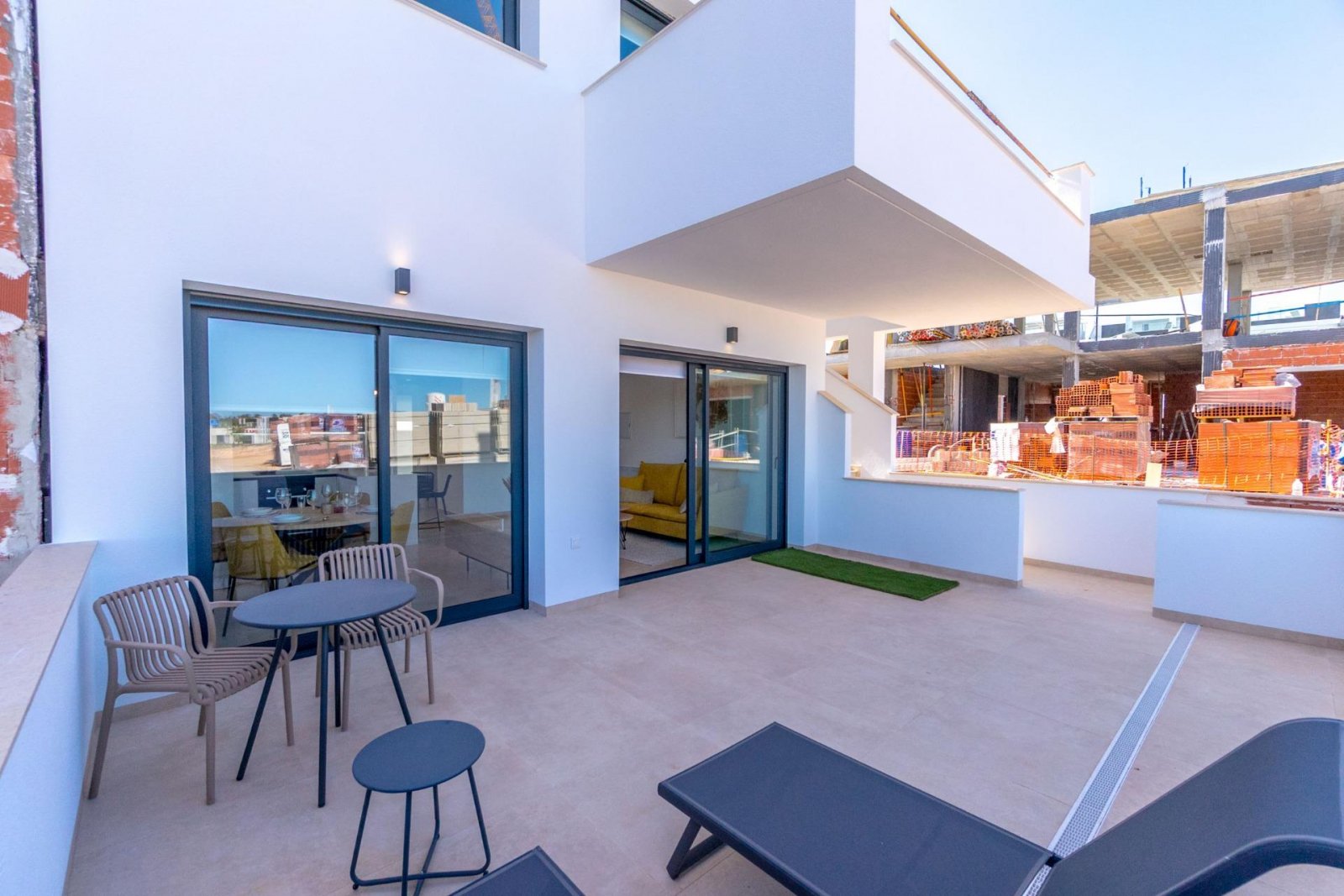 Elegantes Apartment mit Lagunenblick und großer Terrasse – Los Balcones, Torrevieja